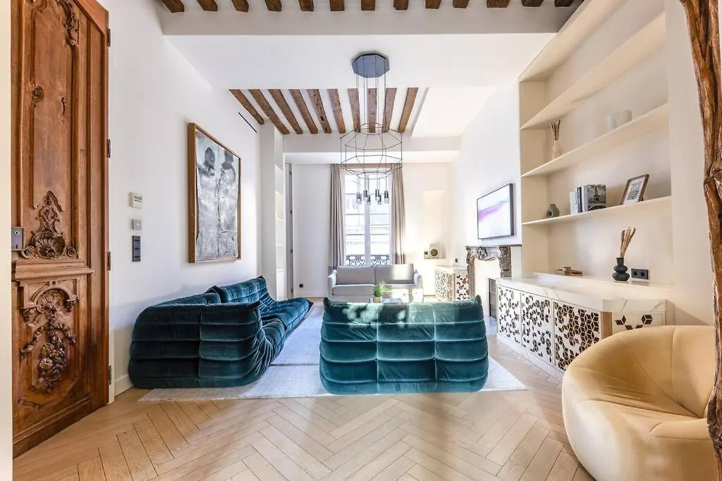 פריז Chic 2-Bedroom Haven דירה
