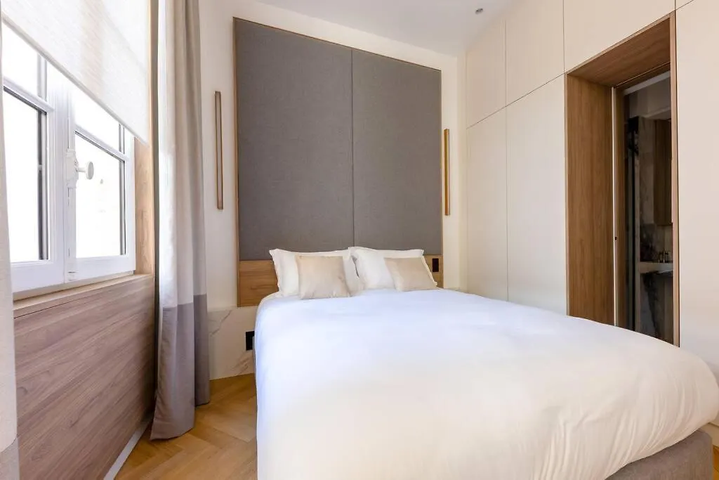 Apartment Chic 2-Bedroom Haven Paris