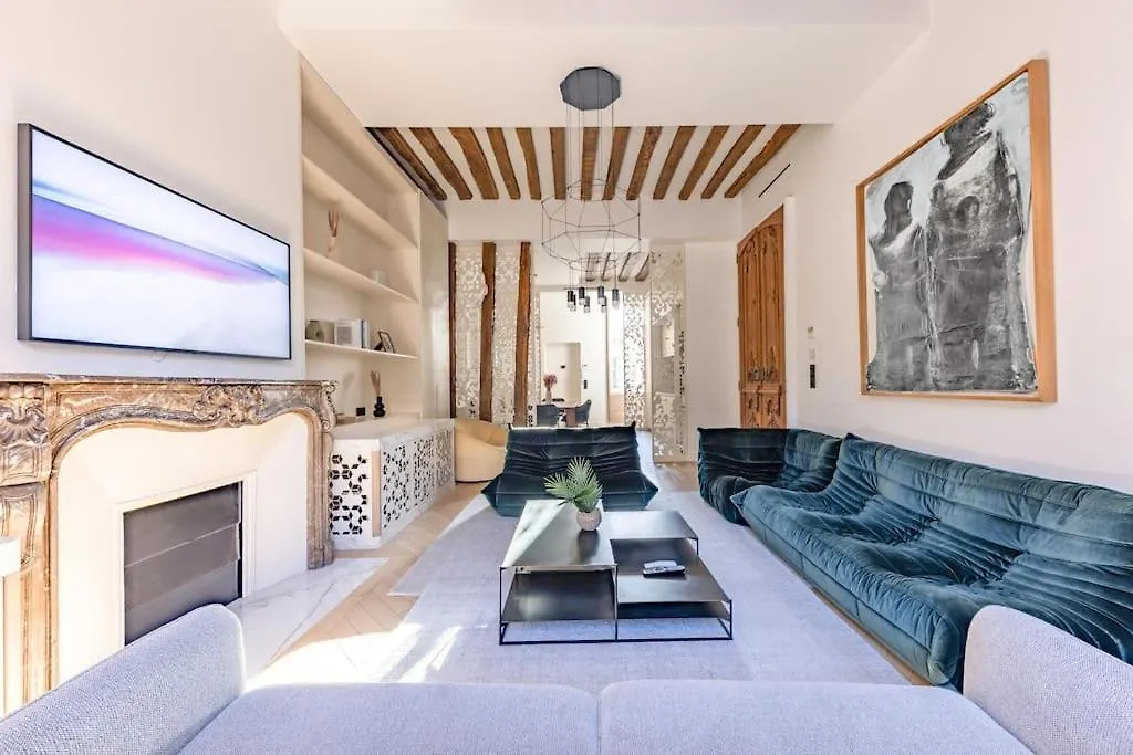 Chic 2-Bedroom Haven location